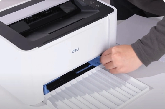 02 alimentazione della carta e accensione