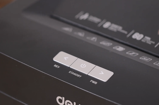 01 Deli ET094 distruggidocumenti aziendale