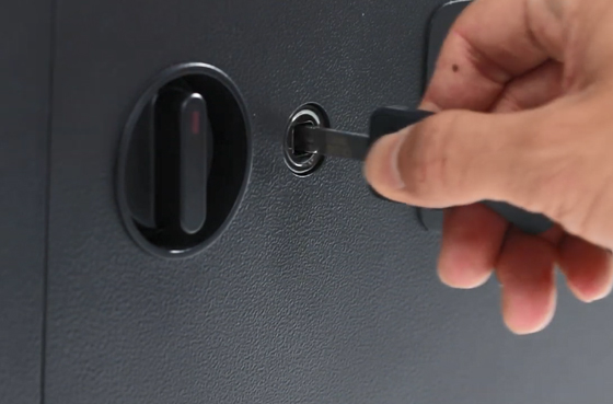 01 LOCKSWORTH VS4521 Mini cassaforte digitale