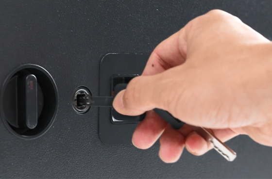 01 LOCKSWORTH VS4526 Mini cassaforte digitale per impronte digitali